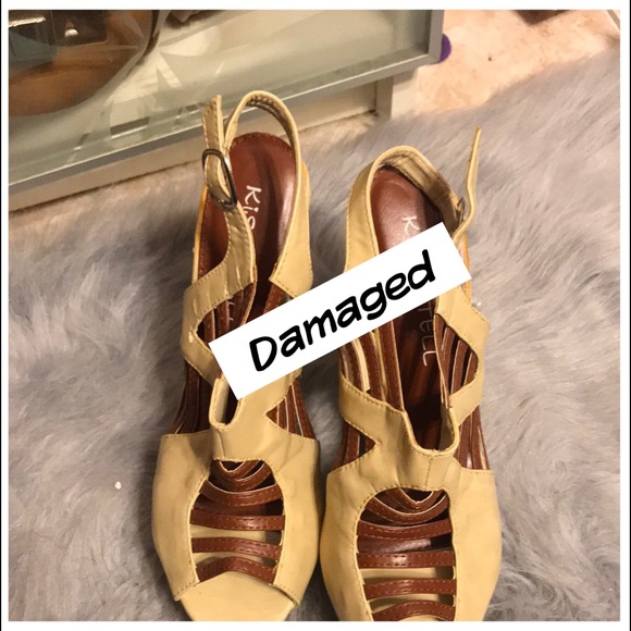 Kiss & Tell Shoes - Vintage Inspired Kiss & Tell Platform Heels Sz10